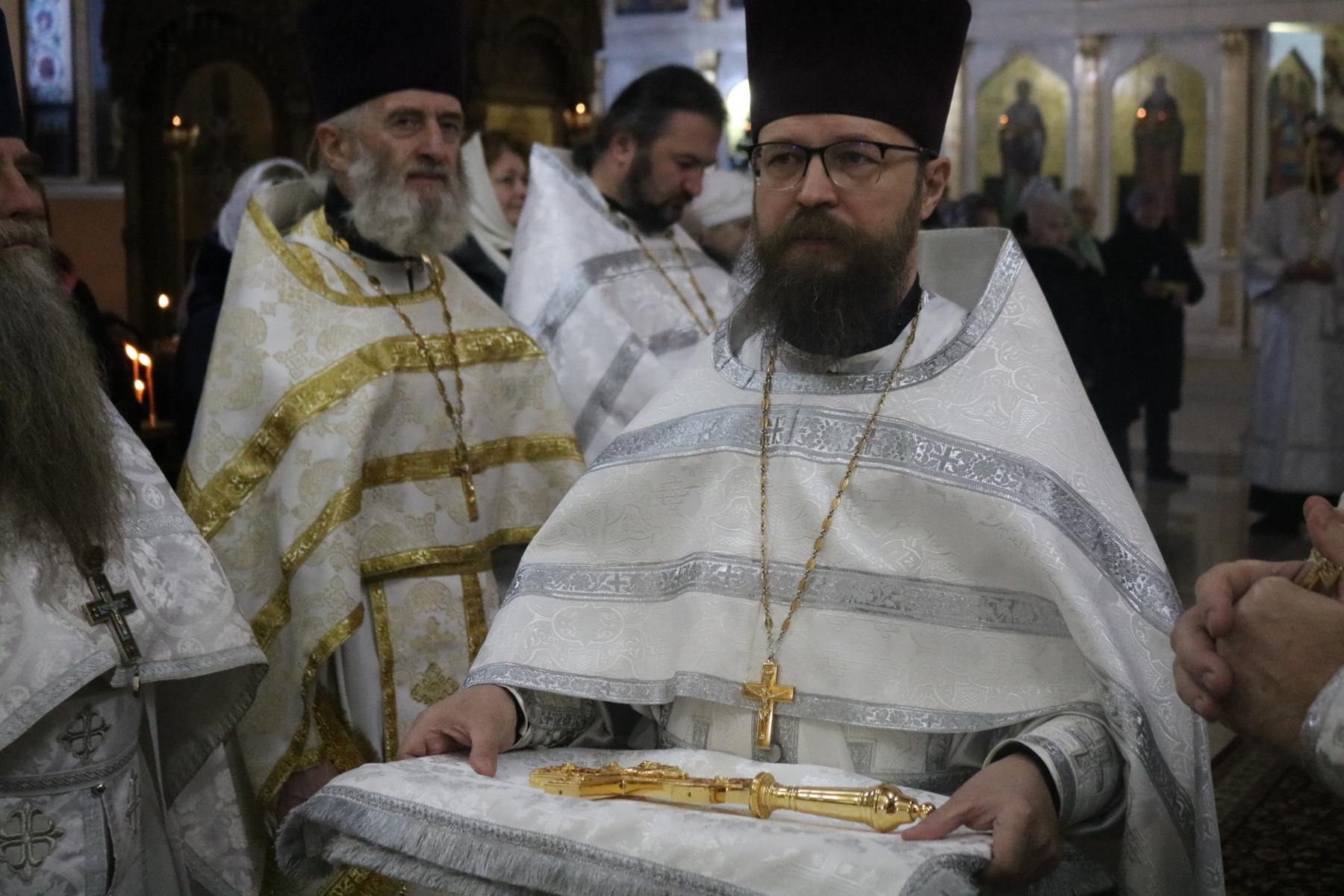 Архиерейское богослужение в праздник Собора Предтечи и Крестителя Господня  Иоанна | 20.01.2024 | Губкин - БезФормата